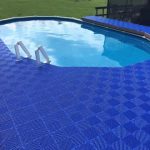 دواسة حمام السباحة بلاط مانع الإنزلاق